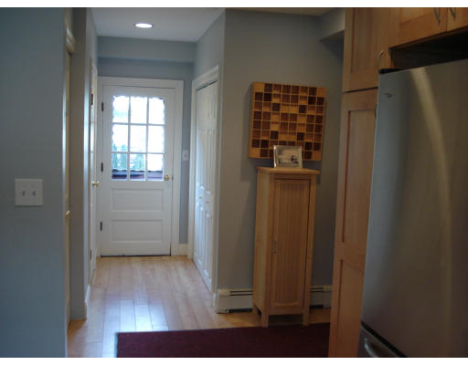 16 Anchorage Road Franklin, MA 02038 - Photo 4 of 14 Gallery Image 4