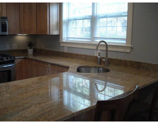 16 Anchorage Road Franklin, MA 02038 - Photo 7 of 14 Gallery Image 7