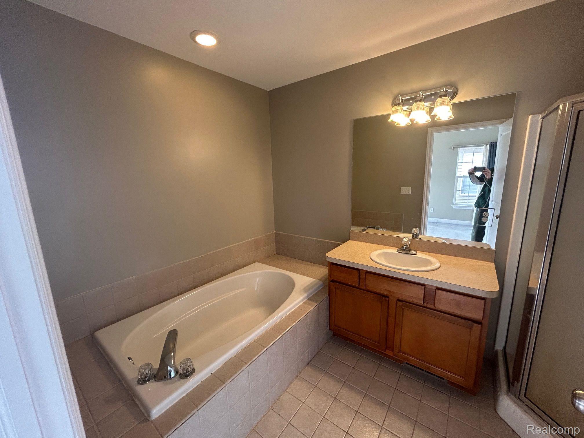 41484 Glade Road Canton, MI 48187 - Photo 20 of 35
