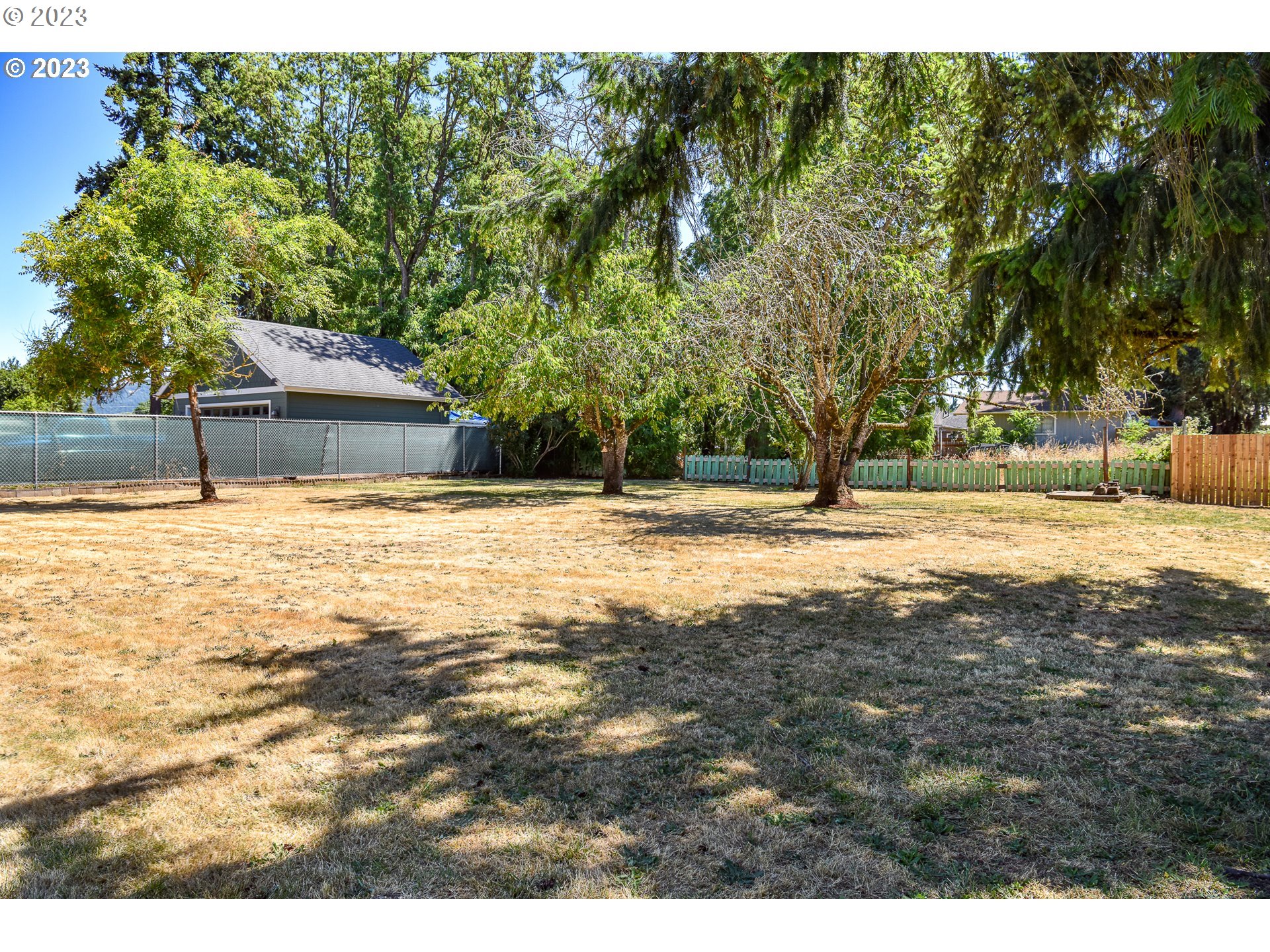738 West N Street, Unit 2 Springfield, OR 97477 - Photo 7 of 9 a house view with a outdoor space