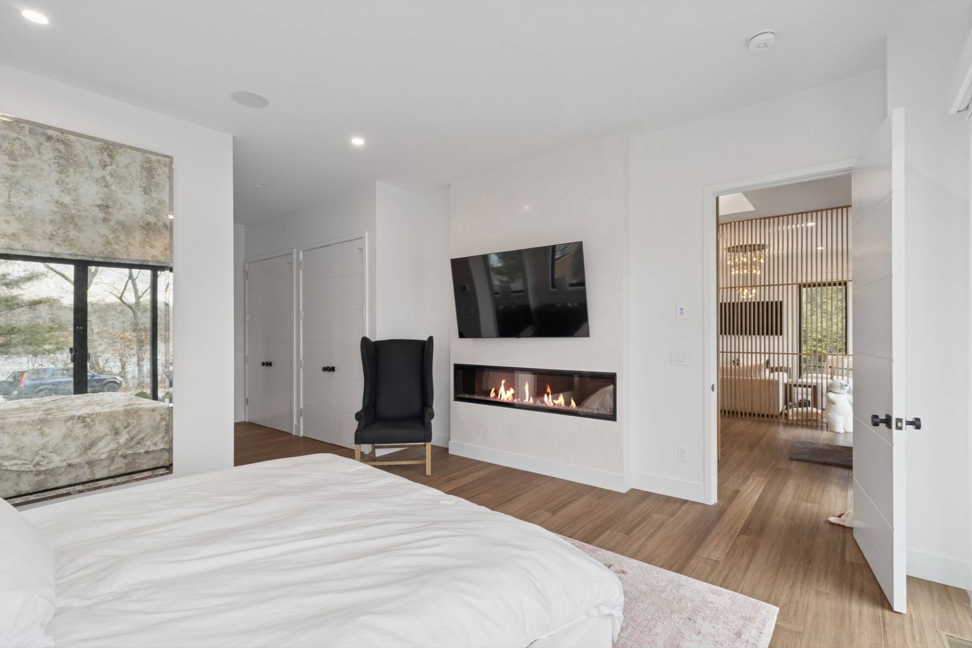 124 Big Fresh Pond Road Southampton, NY 11968 - Photo 14 of 40