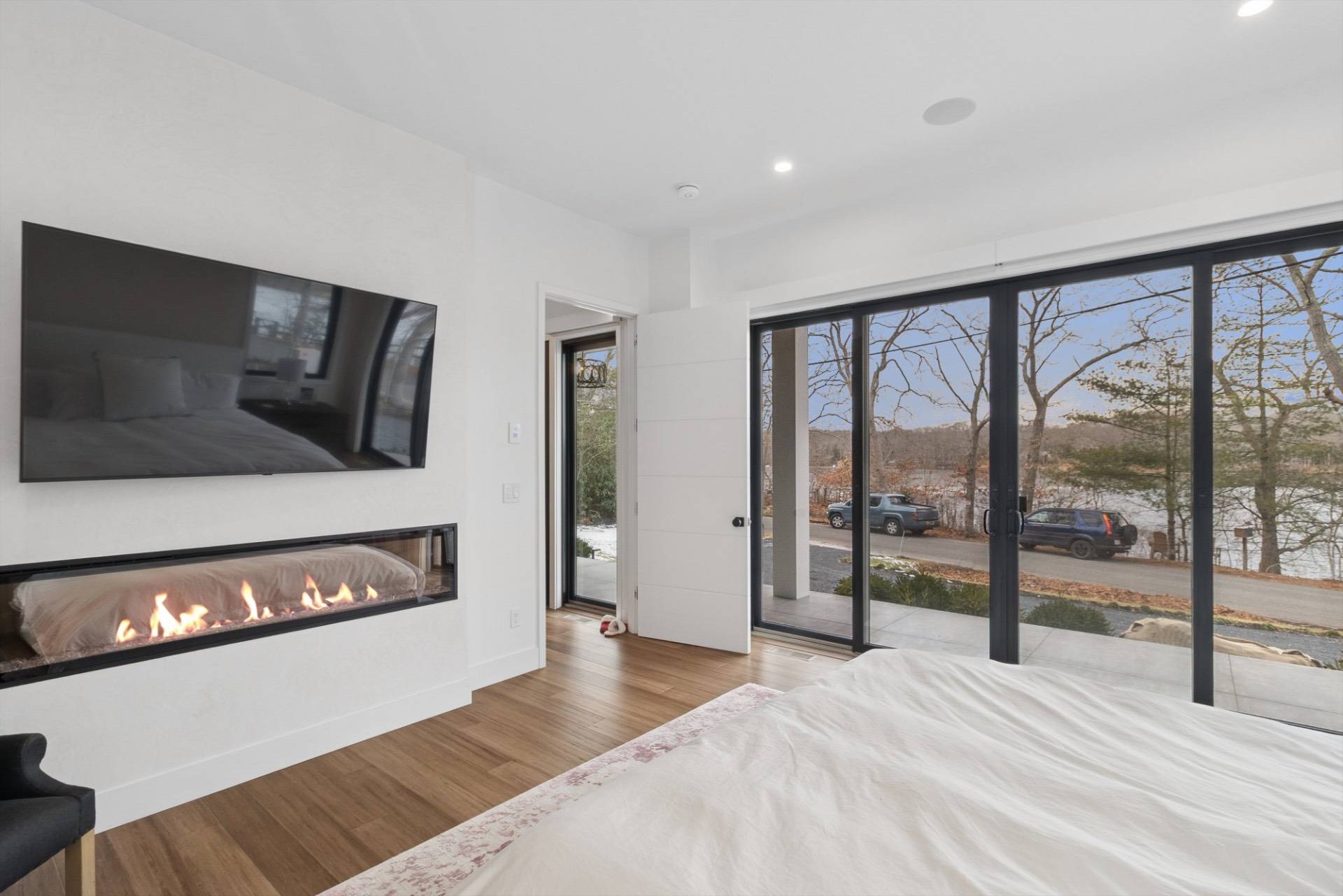 124 Big Fresh Pond Road Southampton, NY 11968 - Photo 15 of 40