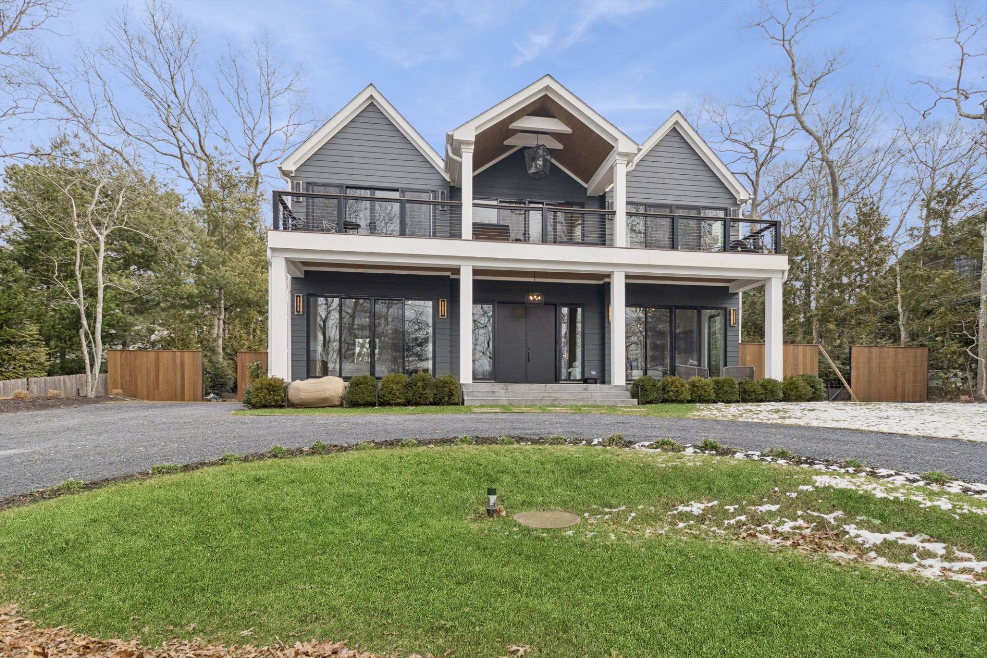 124 Big Fresh Pond Road Southampton, NY 11968 - Photo 2 of 40