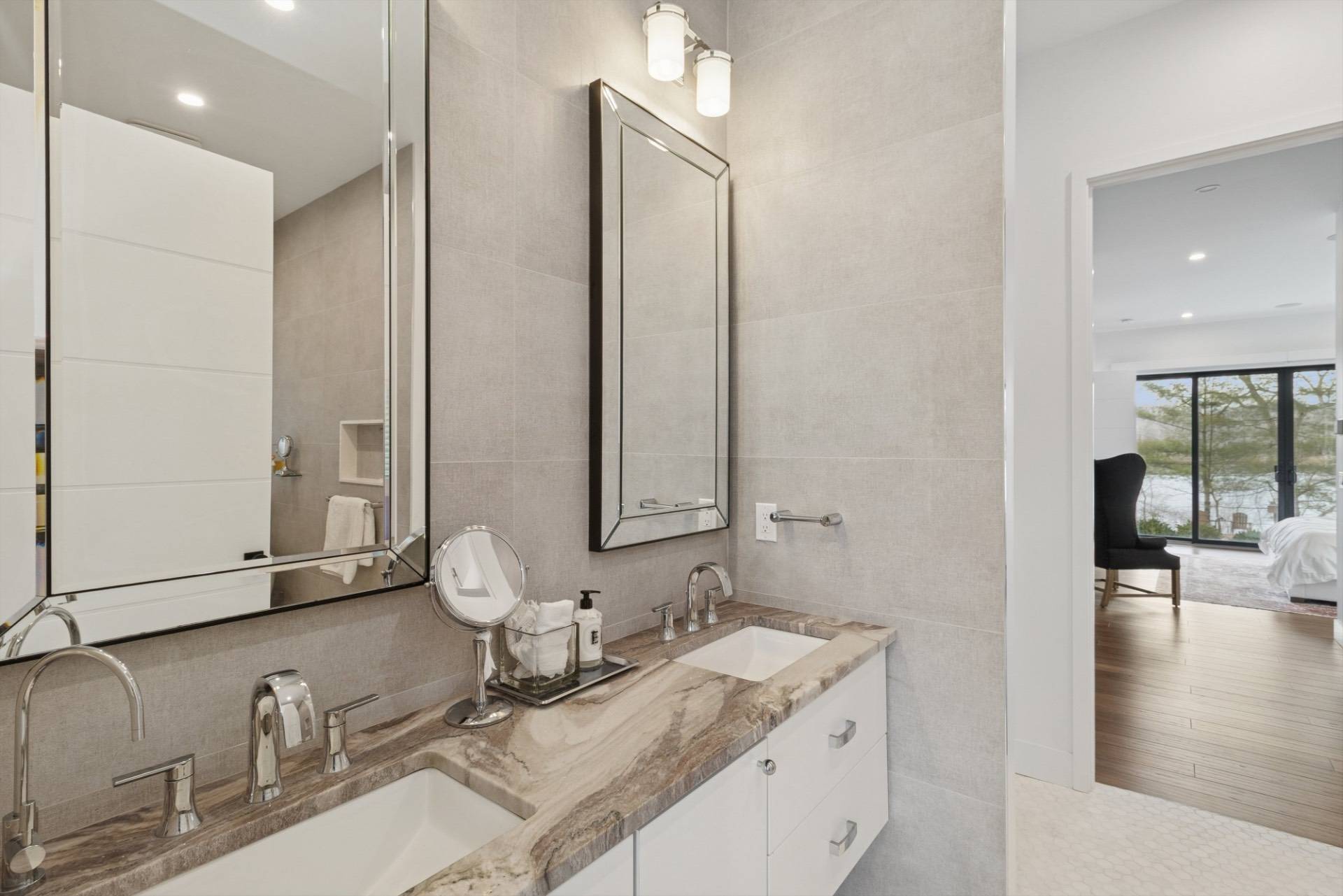 124 Big Fresh Pond Road Southampton, NY 11968 - Photo 23 of 40