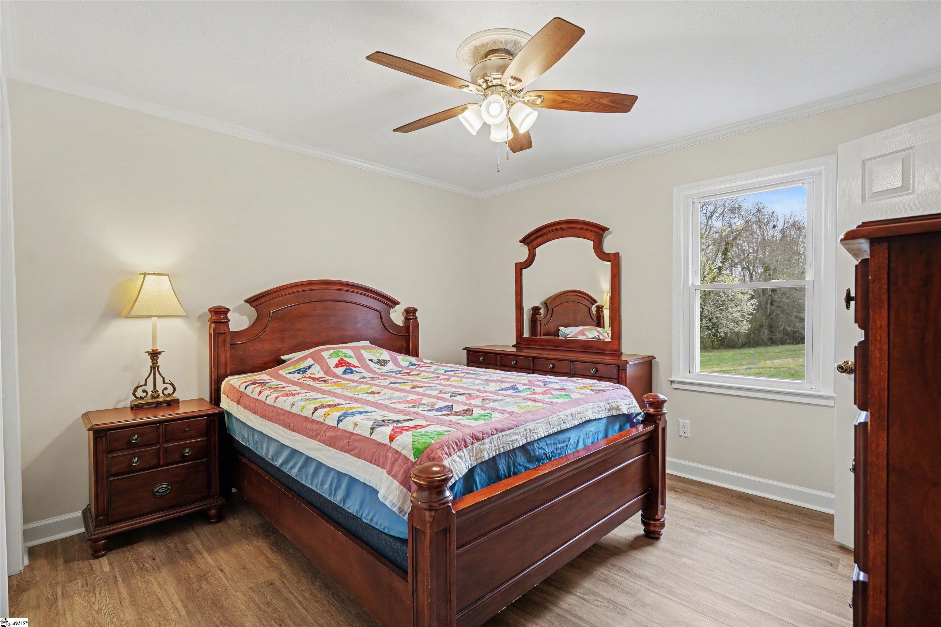 242 Vera Holliday Road Six Mile, SC 29682 - Photo 11 of 24