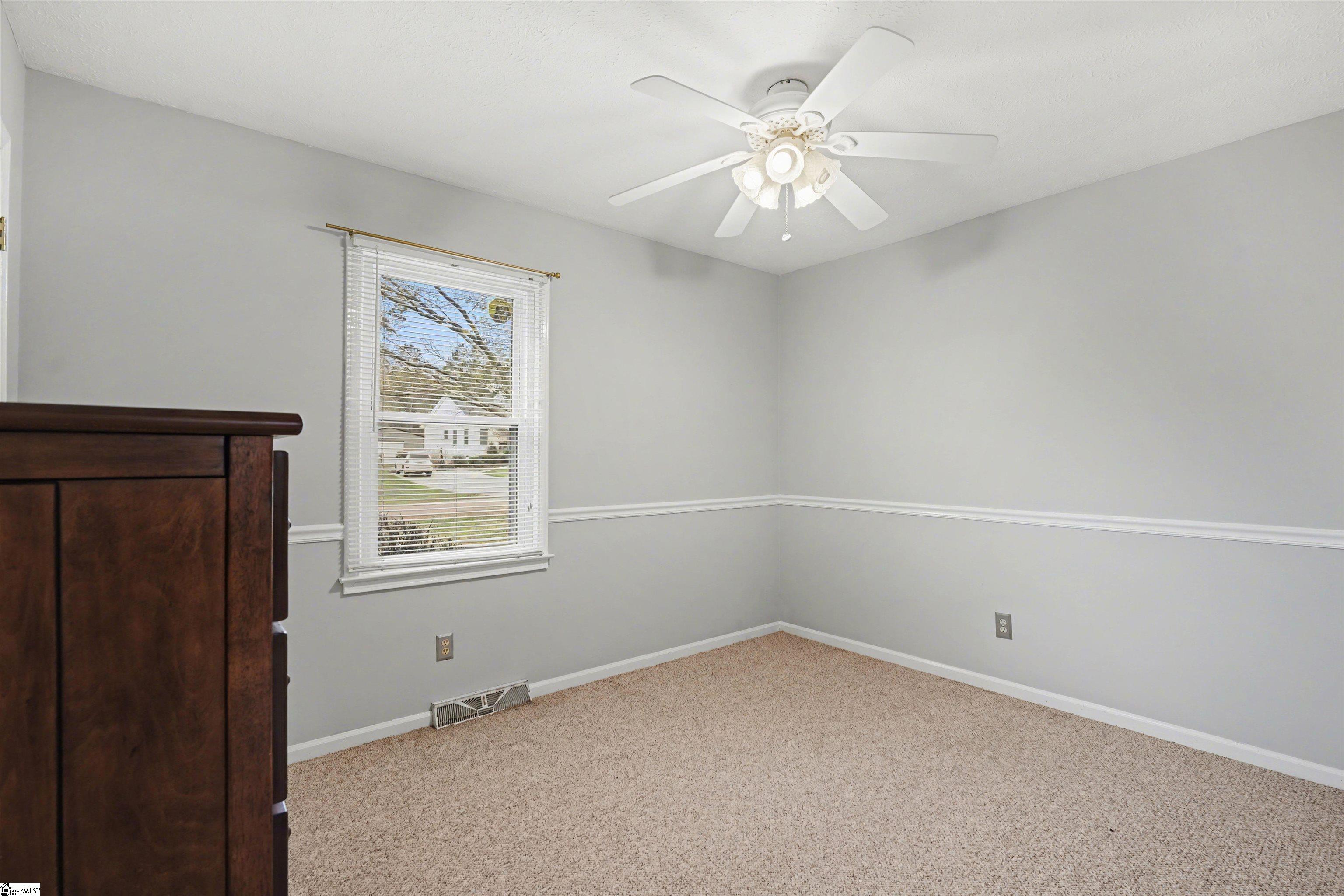 242 Vera Holliday Road Six Mile, SC 29682 - Photo 13 of 24