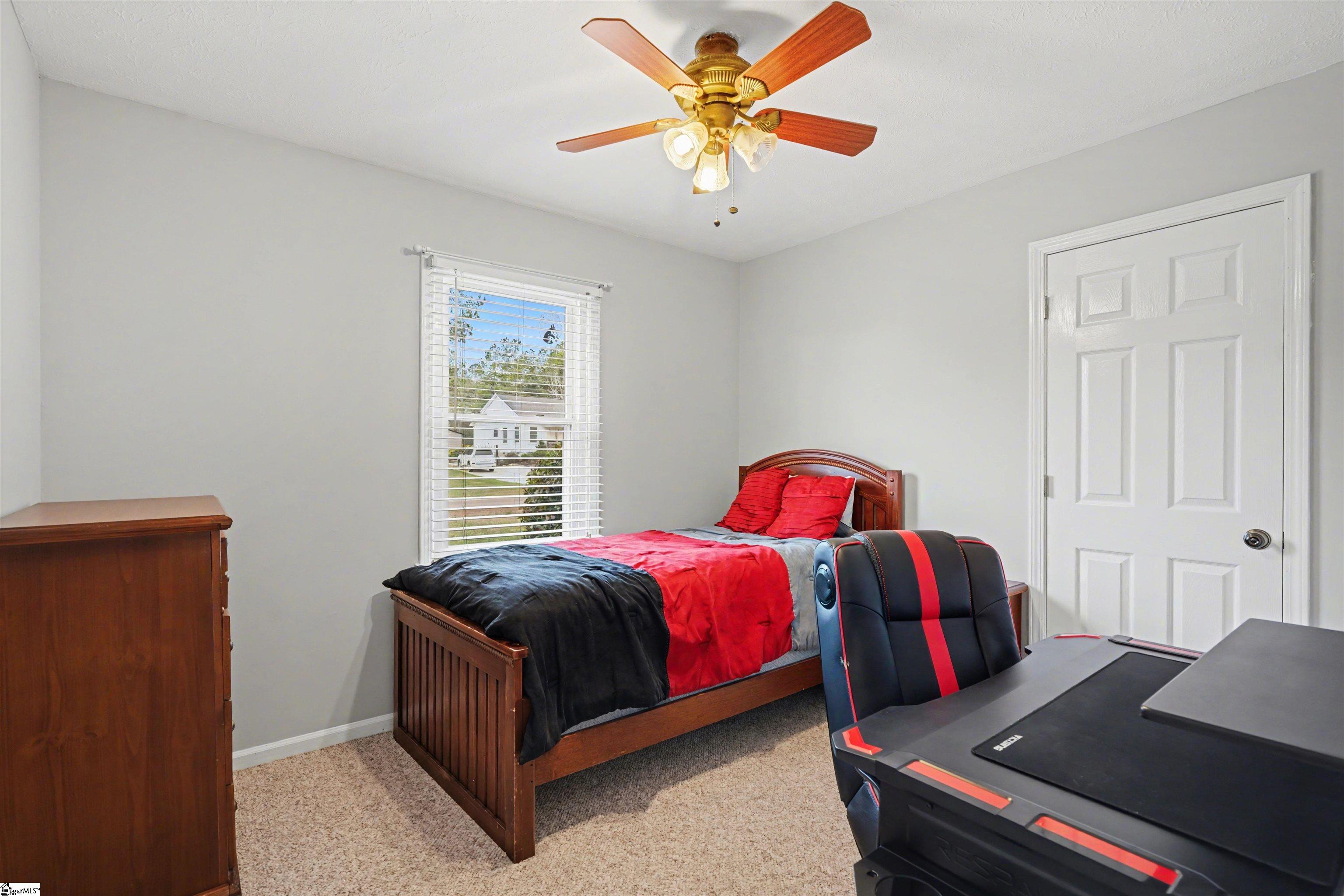 242 Vera Holliday Road Six Mile, SC 29682 - Photo 14 of 24
