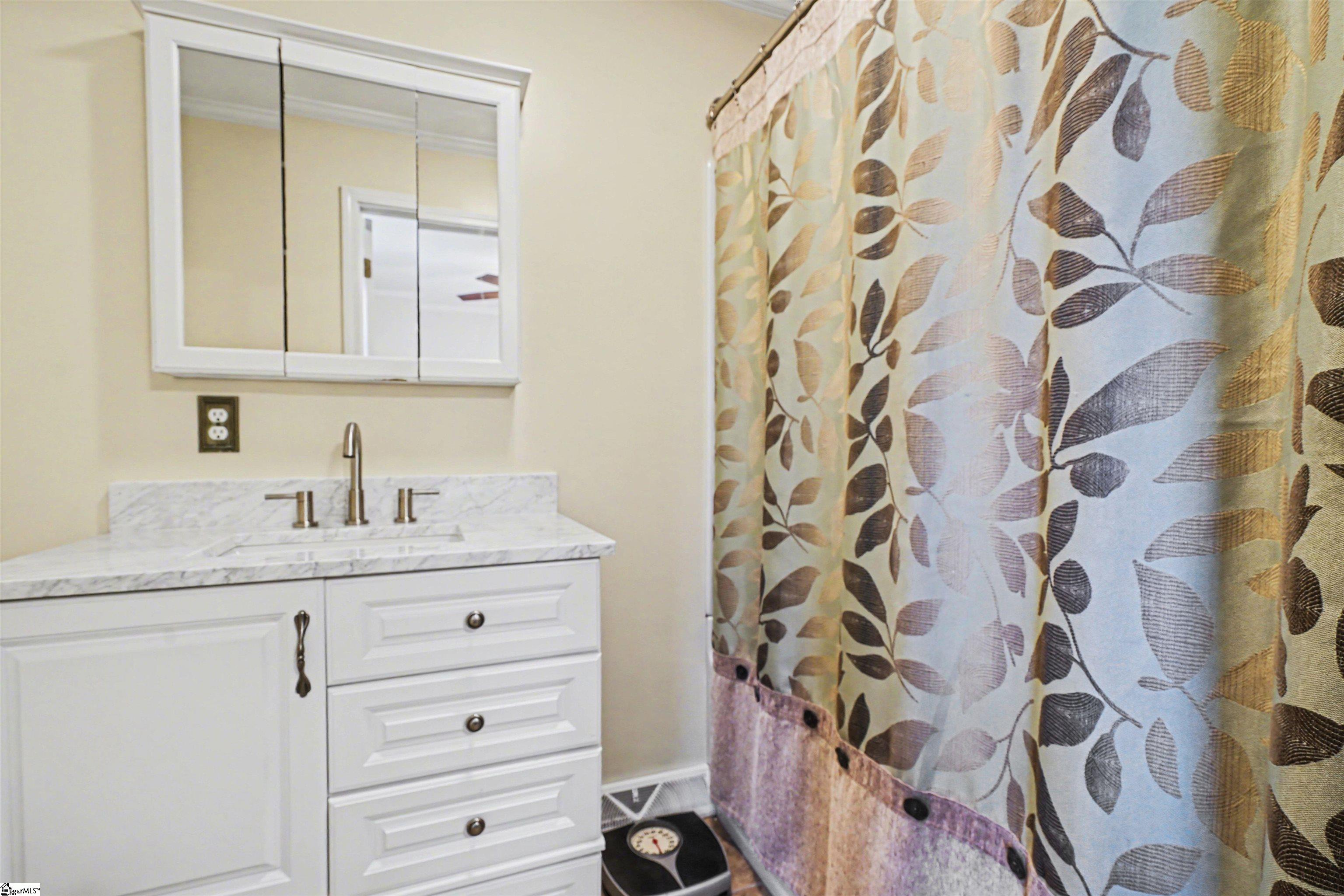 242 Vera Holliday Road Six Mile, SC 29682 - Photo 16 of 24