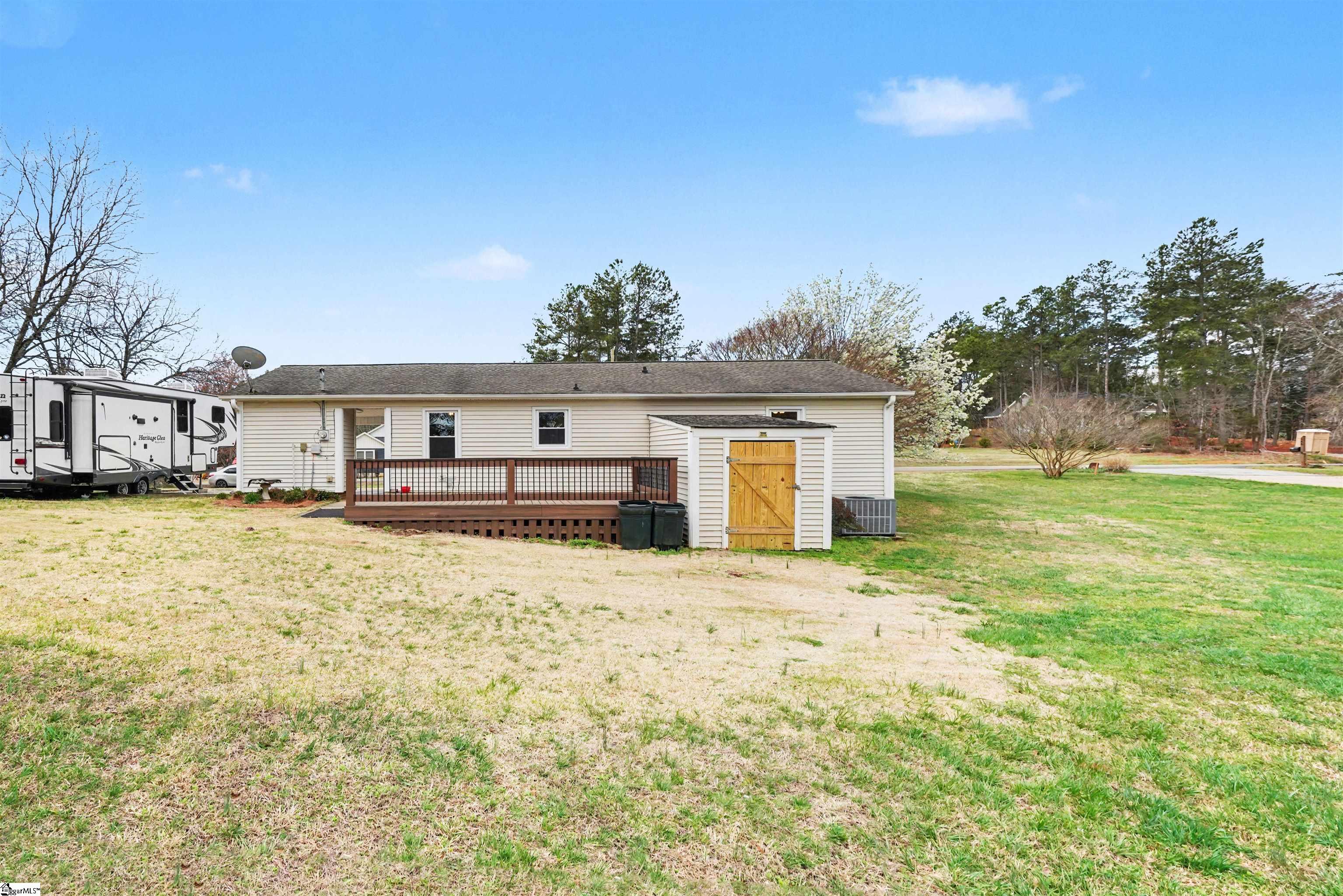 242 Vera Holliday Road Six Mile, SC 29682 - Photo 20 of 24