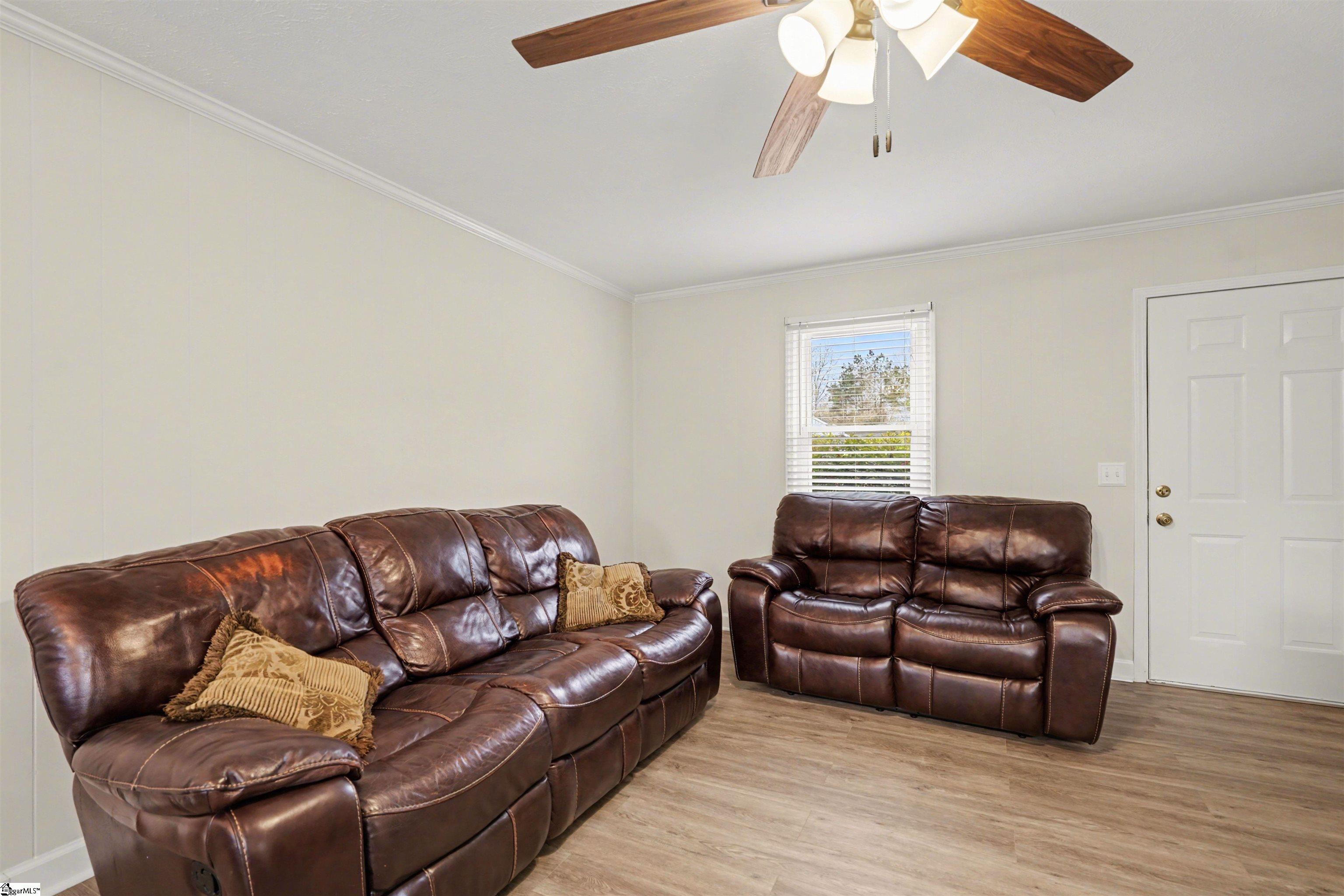 242 Vera Holliday Road Six Mile, SC 29682 - Photo 6 of 24