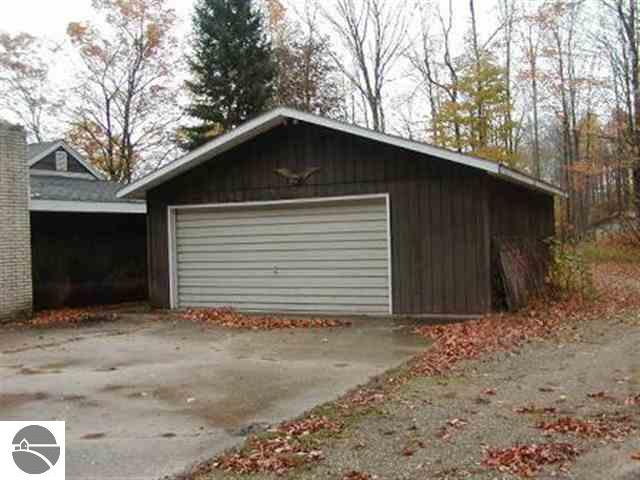 13520 Goose Road Beulah, MI 49617 - Photo 3 of 12 1698145-2.JPG