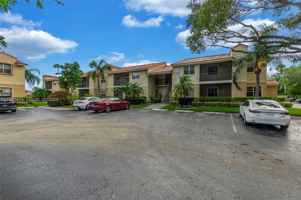 $2,000 | 1247 Southwest 46th Avenue, Unit 1314, Pompano Beach, FL 33069