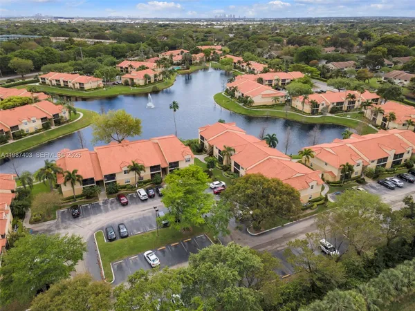 $2,000 | 1247 Southwest 46th Avenue, Unit 1314, Pompano Beach, FL 33069