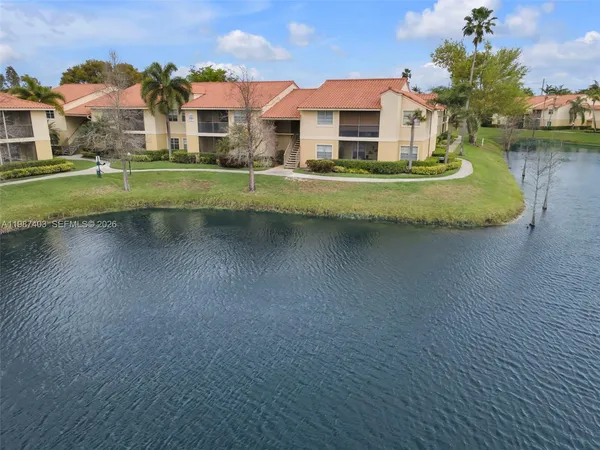 $2,000 | 1247 Southwest 46th Avenue, Unit 1314, Pompano Beach, FL 33069