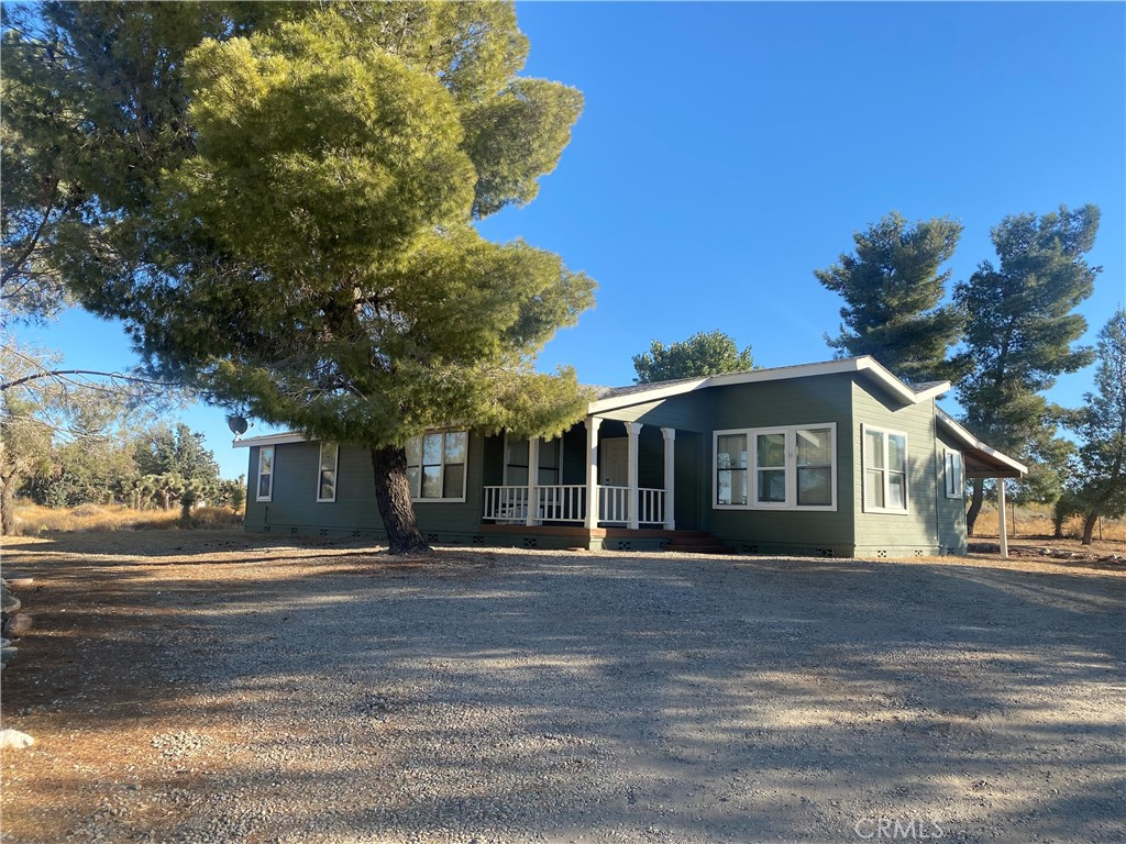 9623 Smith Road Phelan, CA 92371 - Photo 1 of 1