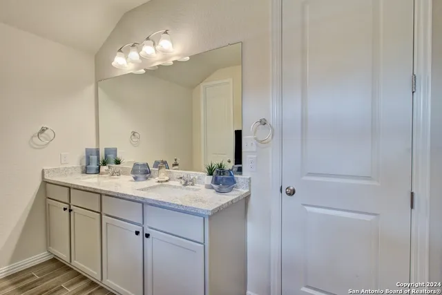 $387,990 | 1243 Casetta Run, New Braunfels, TX 78130