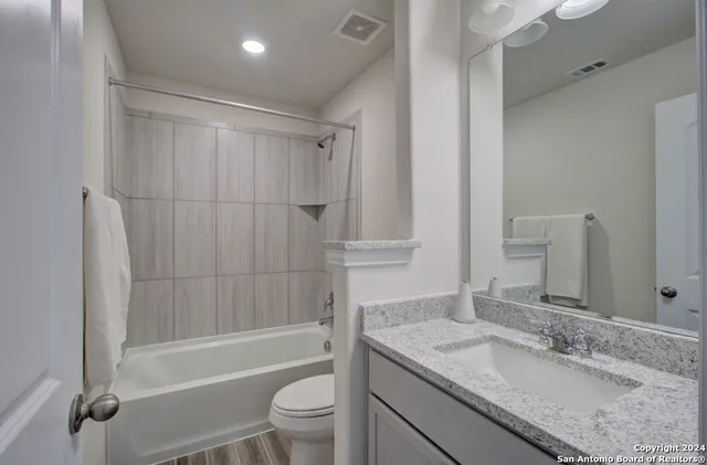 $387,990 | 1243 Casetta Run, New Braunfels, TX 78130