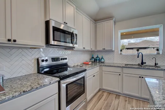 $387,990 | 1243 Casetta Run, New Braunfels, TX 78130