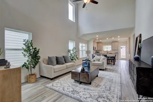 $387,990 | 1243 Casetta Run, New Braunfels, TX 78130