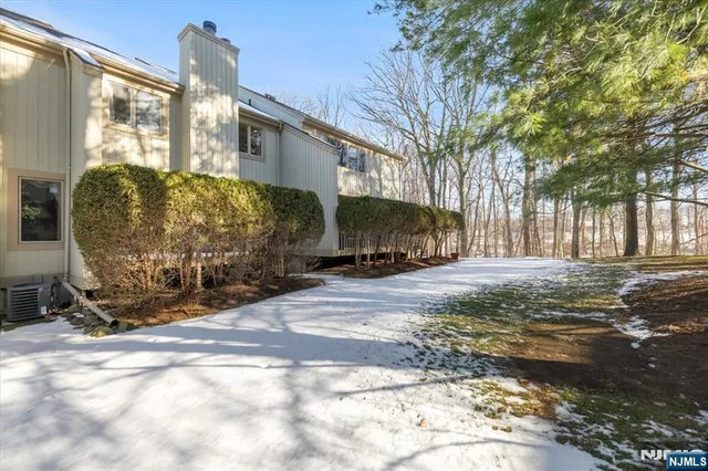 $624,999 | 580 Laramie Lane, Mahwah, NJ 07430