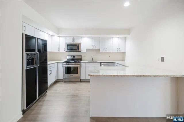 $624,999 | 580 Laramie Lane, Mahwah, NJ 07430