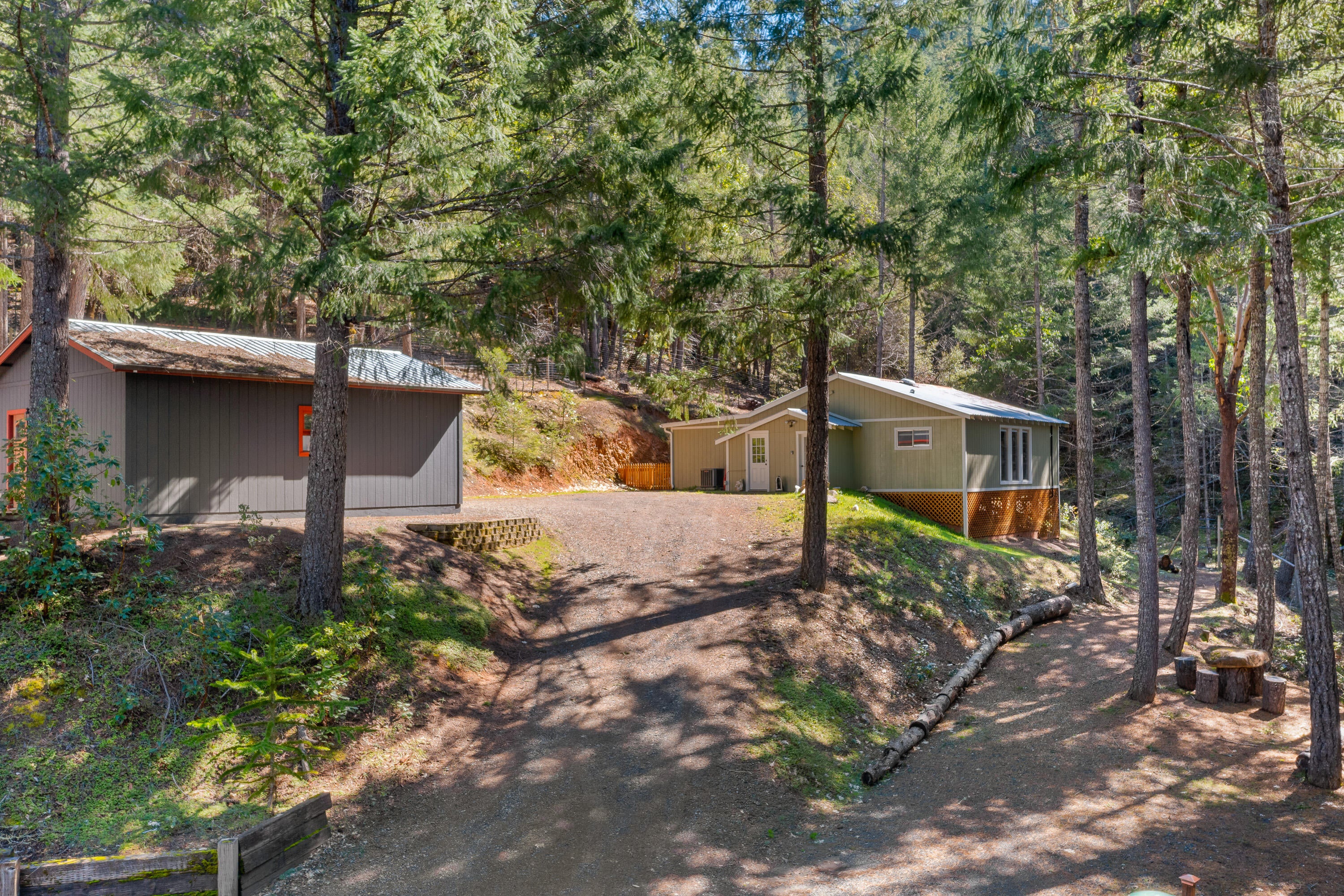 2315 Reeves Creek Road Selma, OR 97538 - Photo 31 of 49 Drone (1 of 7)