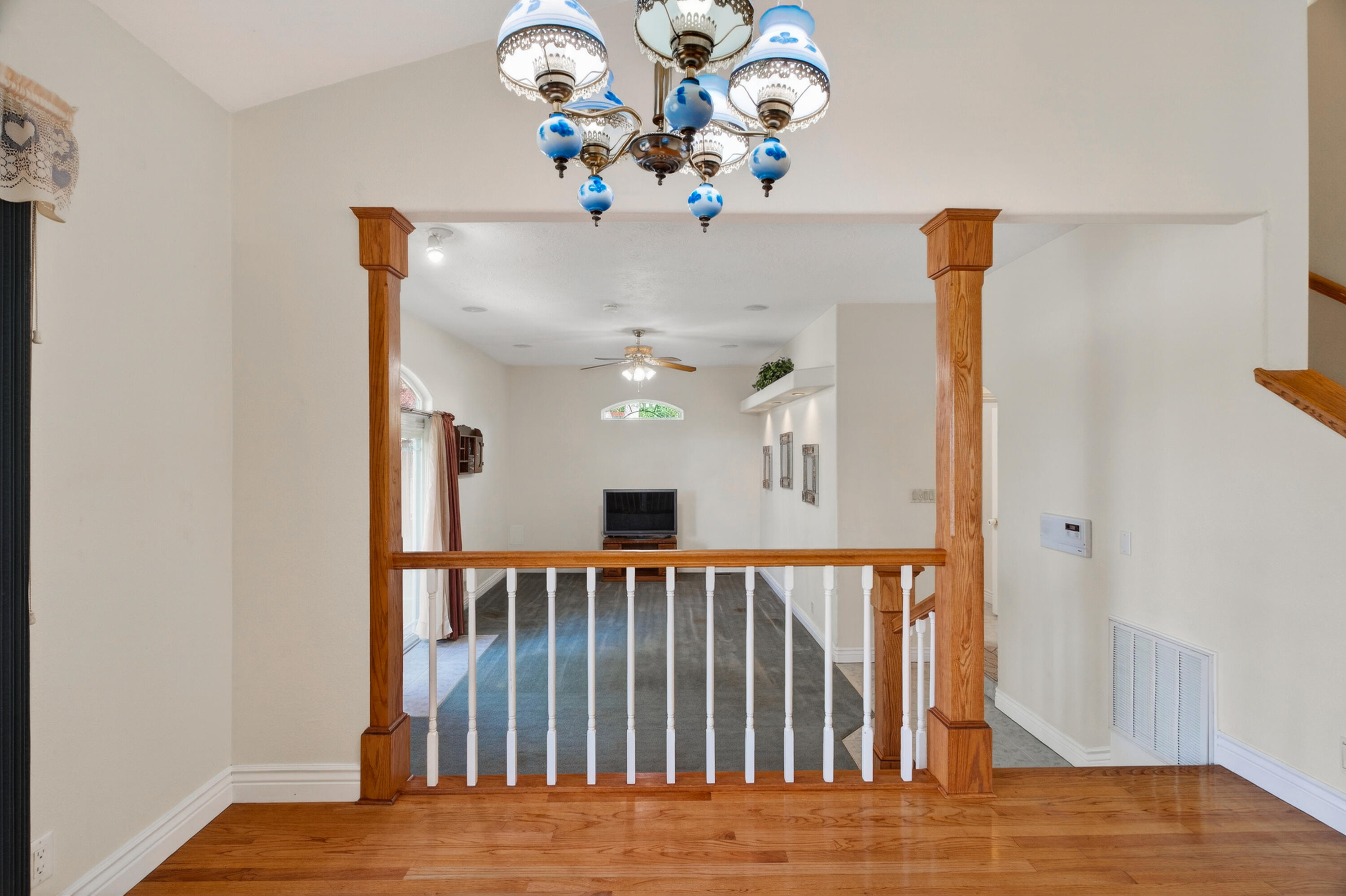 5536 Trish Court Redding, CA 96003 - Photo 14 of 43 5536 Trish Ct, Redding -05608