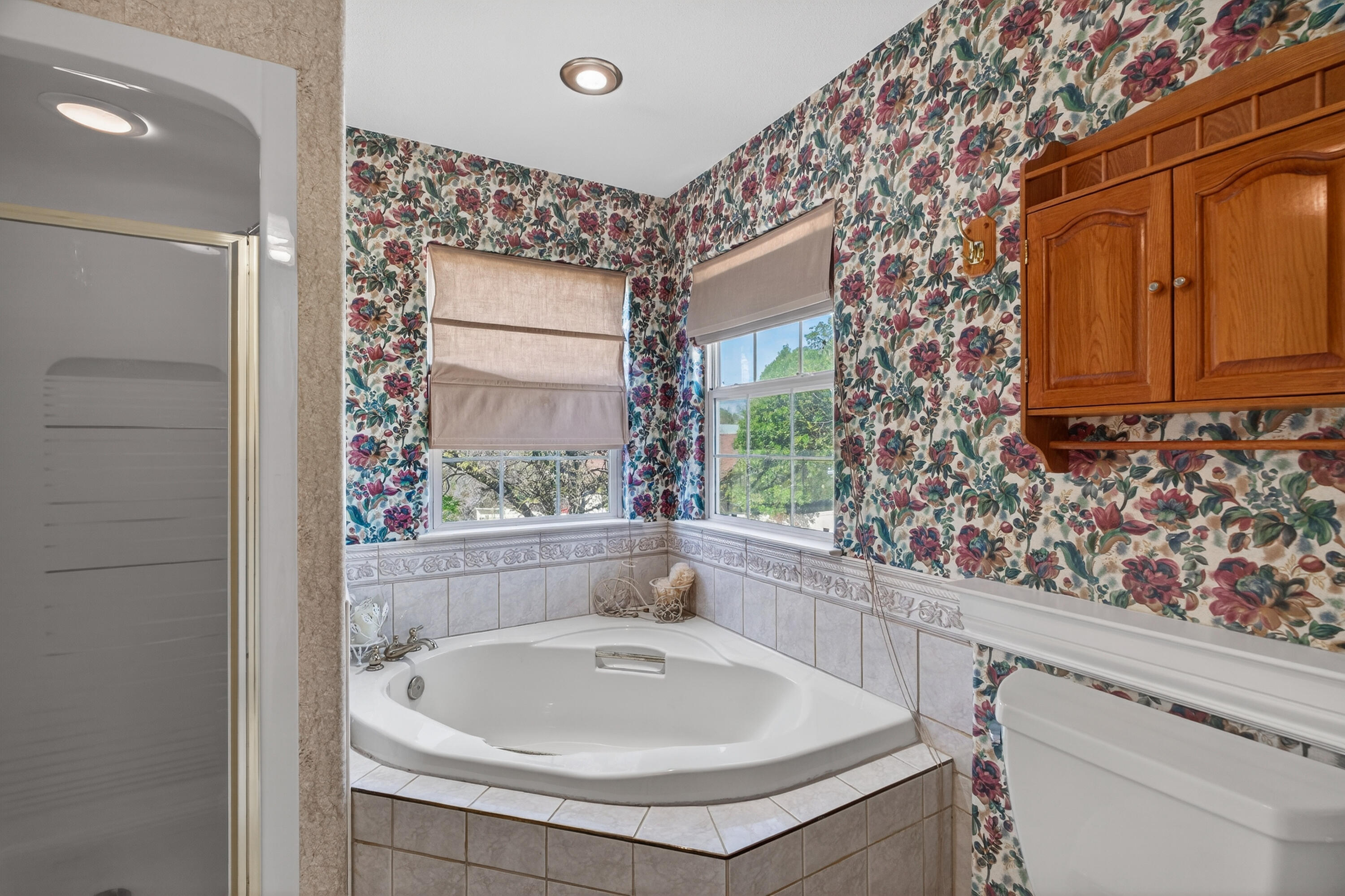 5536 Trish Court Redding, CA 96003 - Photo 23 of 43 5536 Trish Ct, Redding -05647