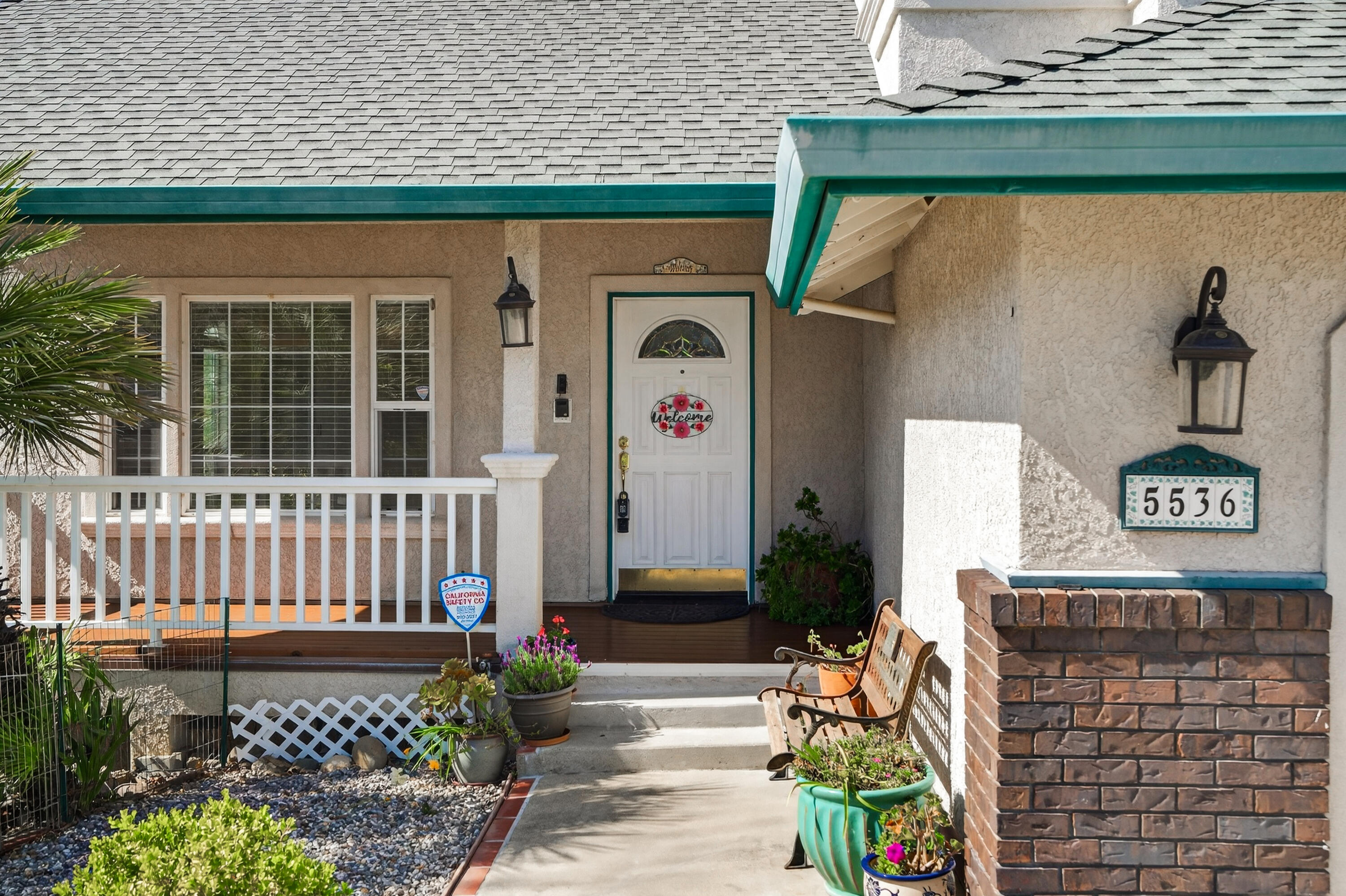 5536 Trish Court Redding, CA 96003 - Photo 4 of 43 5536 Trish Ct, Redding -05725