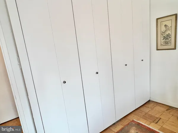 a view of utility room