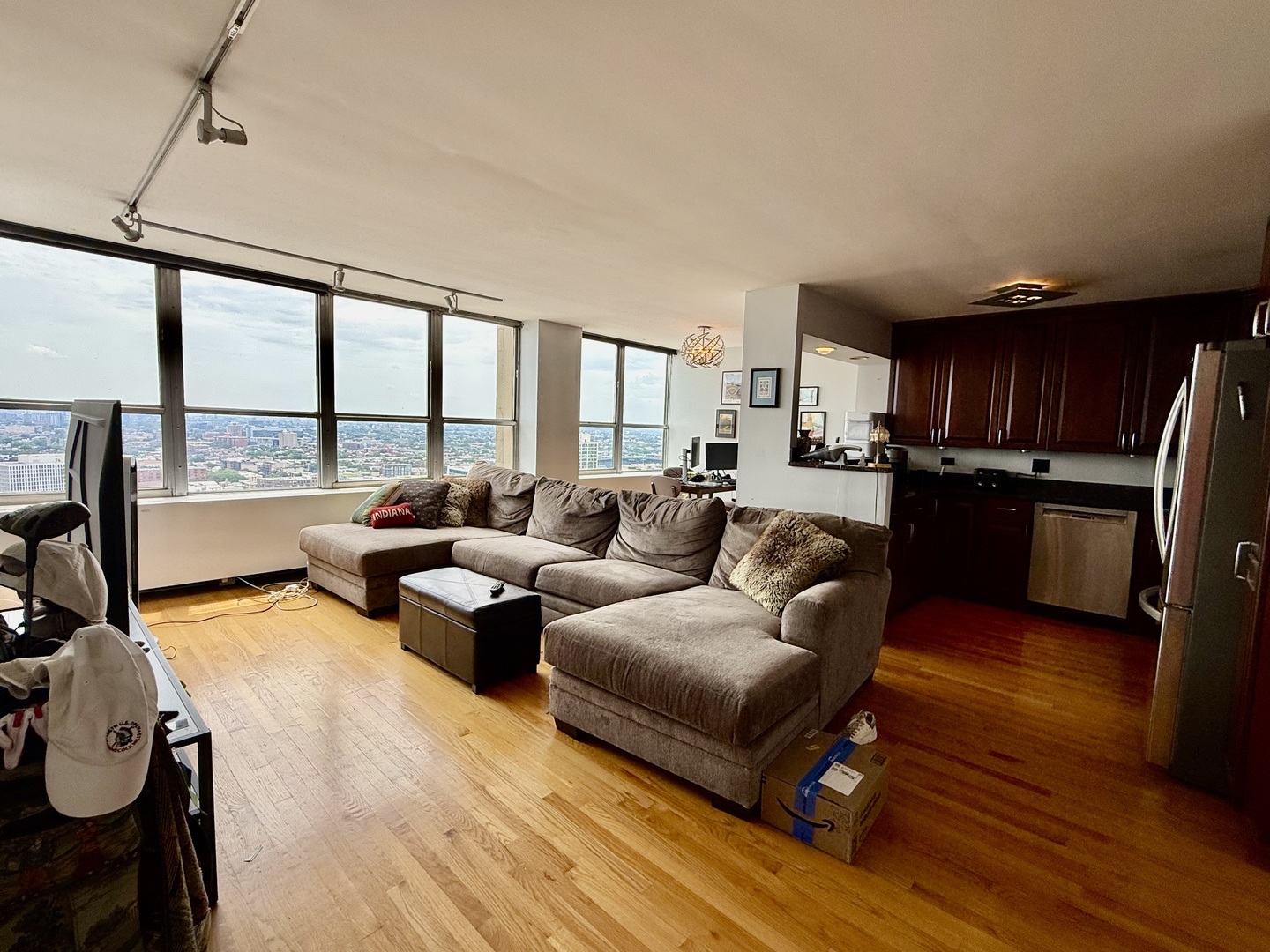 655 West Irving Park Road, Unit 3203 Chicago, IL 60613 - Photo 5 of 16