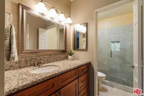 $629,000 | 15023 Sherman Way, Unit E, Van Nuys, CA 91405
