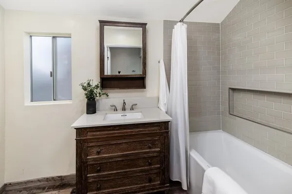 $689,000 | 930 Via Mil Cumbres, Unit 170, Solana Beach, CA 92075