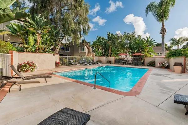 $689,000 | 930 Via Mil Cumbres, Unit 170, Solana Beach, CA 92075