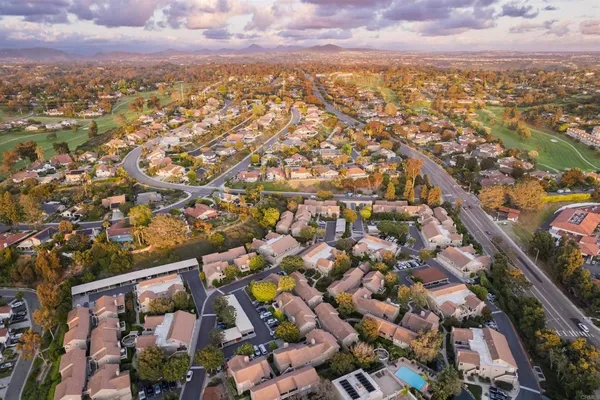 $689,000 | 930 Via Mil Cumbres, Unit 170, Solana Beach, CA 92075