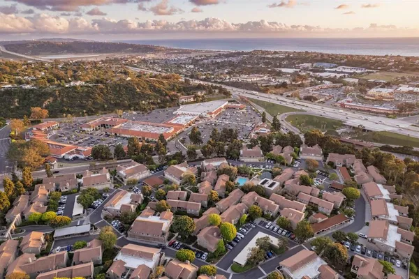 $689,000 | 930 Via Mil Cumbres, Unit 170, Solana Beach, CA 92075