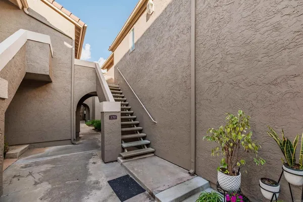 $689,000 | 930 Via Mil Cumbres, Unit 170, Solana Beach, CA 92075