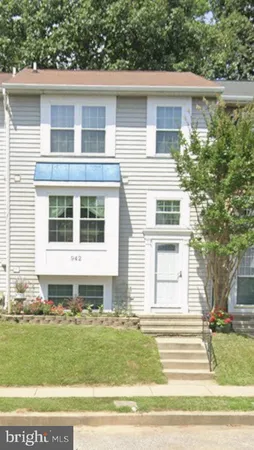 $299,900 | 942 Gaming Square, Hampstead, MD 21074