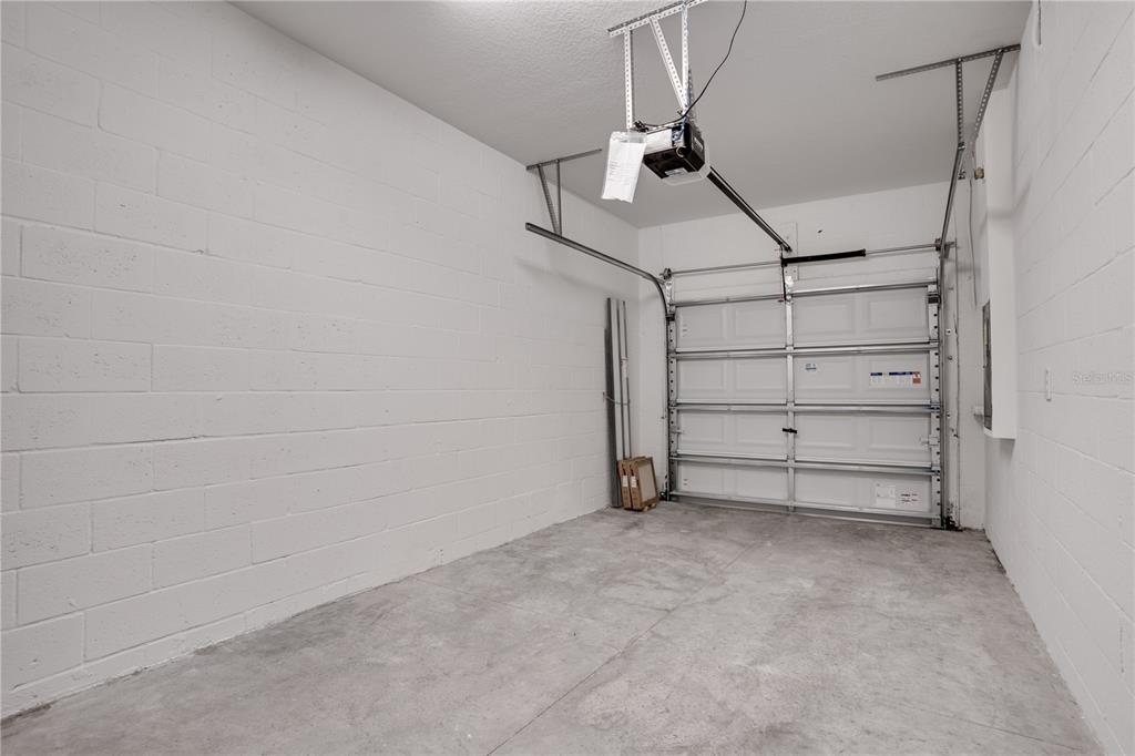 212 27th Street Southeast Ruskin, FL 33570 - Photo 34 of 46 a view of an empty room