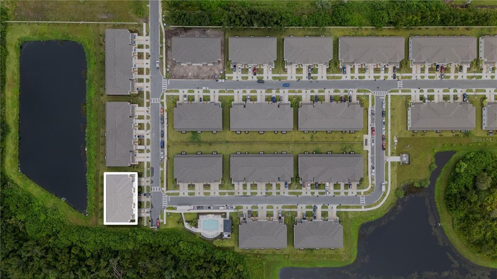 212 27th Street Southeast Ruskin, FL 33570 - Photo 43 of 46 a view of a chairs and table in a balcony