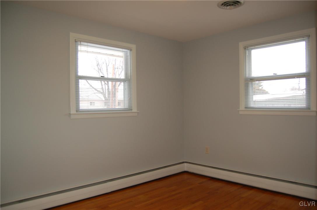 1309 Overlook Road Whitehall, PA 18052 - Photo 17 of 33 Gallery Image 17