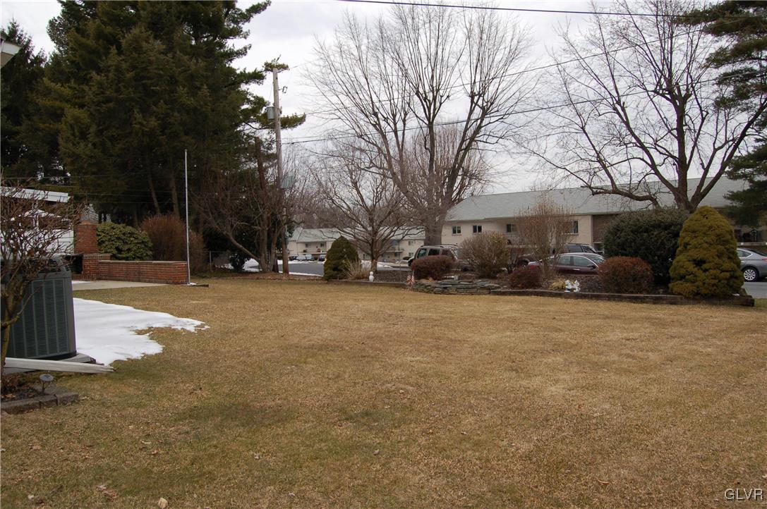 1309 Overlook Road Whitehall, PA 18052 - Photo 30 of 33 Gallery Image 30