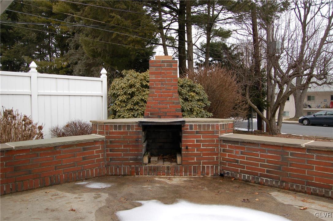 1309 Overlook Road Whitehall, PA 18052 - Photo 32 of 33 Gallery Image 32