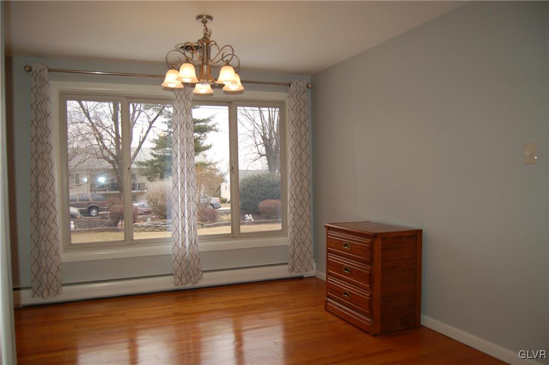 1309 Overlook Road Whitehall, PA 18052 - Photo 8 of 33 Gallery Image 8