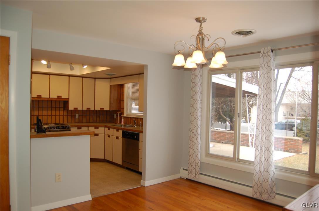 1309 Overlook Road Whitehall, PA 18052 - Photo 9 of 33 Gallery Image 9