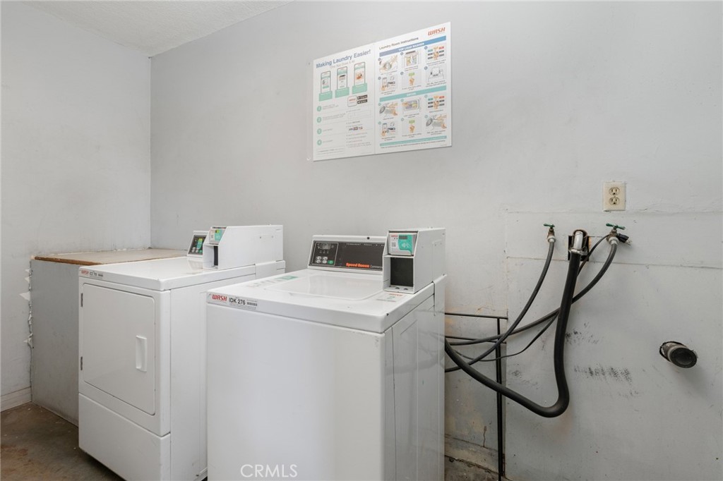1626 Pine Avenue Long Beach, CA 90813 - Photo 18 of 23 a utility room with dryer and washer
