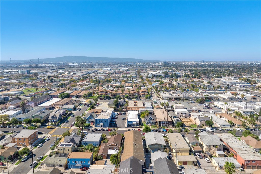 1626 Pine Avenue Long Beach, CA 90813 - Photo 19 of 23 an aerial view of a city