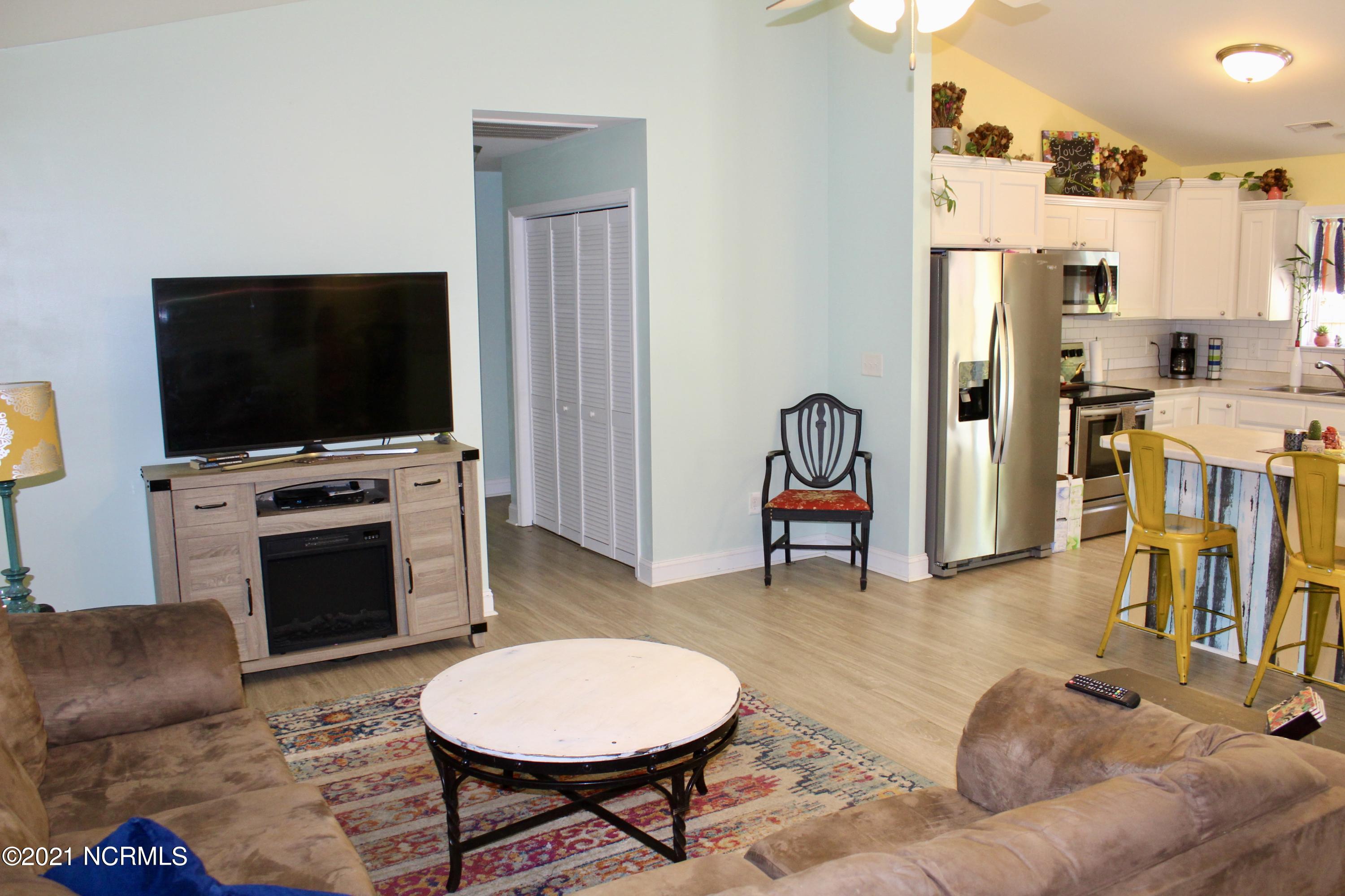 1240 Watts Landing Road Hampstead, NC 28443 - Photo 3 of 18 A8D8974D-6B37-4F65-BBBD-3D41F23C4596_1_2