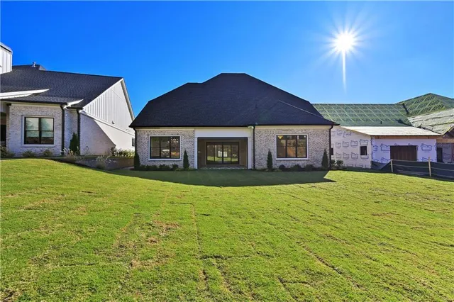 a house view with a swimming pool