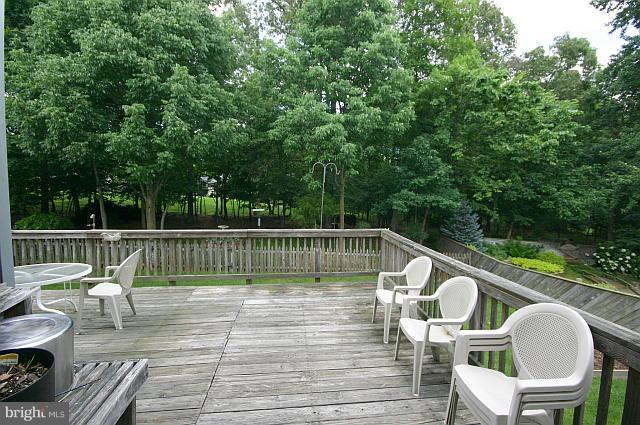 147 Seneca Ridge Drive Sterling, VA 20164 - Photo 11 of 23 Deck